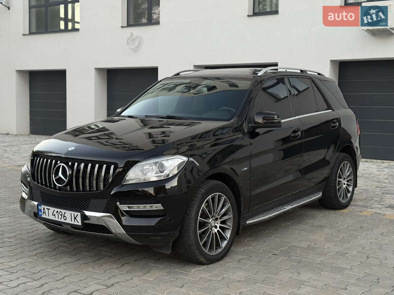 Внедорожник / Кроссовер Mercedes-Benz M-Class 2011 в Ужгороде