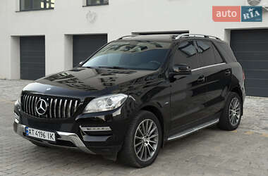 Позашляховик / Кросовер Mercedes-Benz M-Class 2011 в 