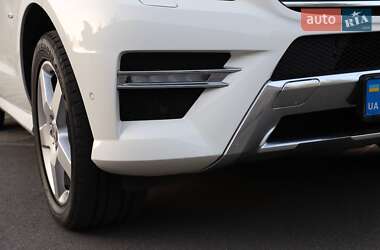 Внедорожник / Кроссовер Mercedes-Benz M-Class 2012 в 