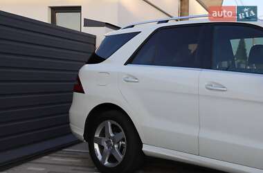 Внедорожник / Кроссовер Mercedes-Benz M-Class 2012 в 