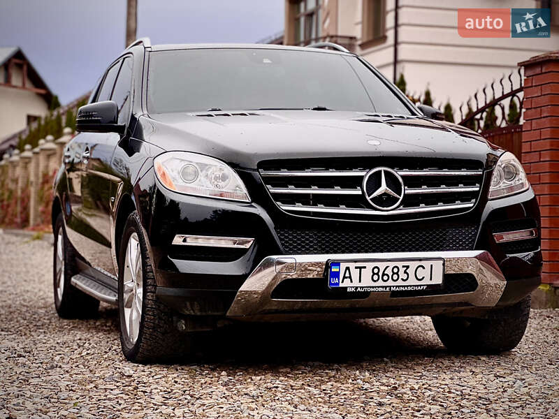 Внедорожник / Кроссовер Mercedes-Benz M-Class 2012 в 