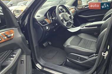 Внедорожник / Кроссовер Mercedes-Benz M-Class 2013 в 