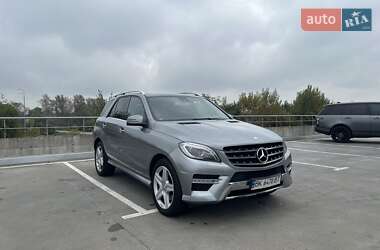 Позашляховик / Кросовер Mercedes-Benz M-Class 2012 в 