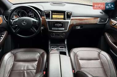 Внедорожник / Кроссовер Mercedes-Benz M-Class 2012 в 