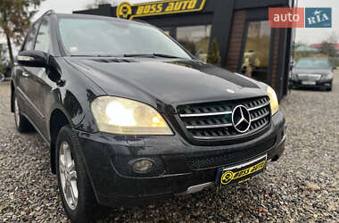 Внедорожник / Кроссовер Mercedes-Benz M-Class 2005 в 