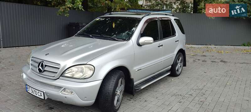 Позашляховик / Кросовер Mercedes-Benz M-Class 2005 в 