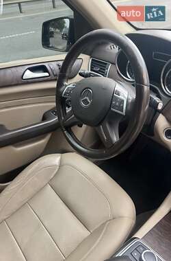 Внедорожник / Кроссовер Mercedes-Benz M-Class 2015 в 