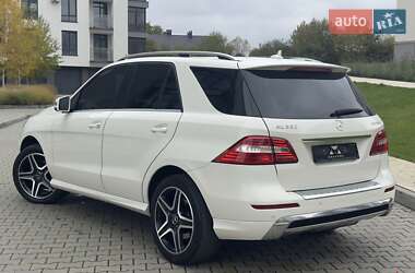 Внедорожник / Кроссовер Mercedes-Benz M-Class 2012 в 