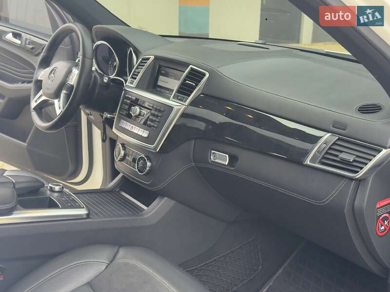 Внедорожник / Кроссовер Mercedes-Benz M-Class 2012 в Ивано-Франковске