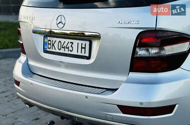 Внедорожник / Кроссовер Mercedes-Benz M-Class 2008 в 