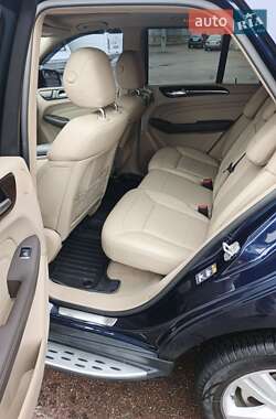 Внедорожник / Кроссовер Mercedes-Benz M-Class 2013 в 