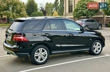 Внедорожник / Кроссовер Mercedes-Benz M-Class 2012 в 