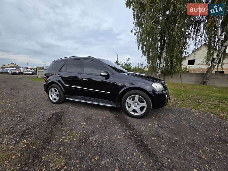 Внедорожник / Кроссовер Mercedes-Benz M-Class 2006 в Ровно