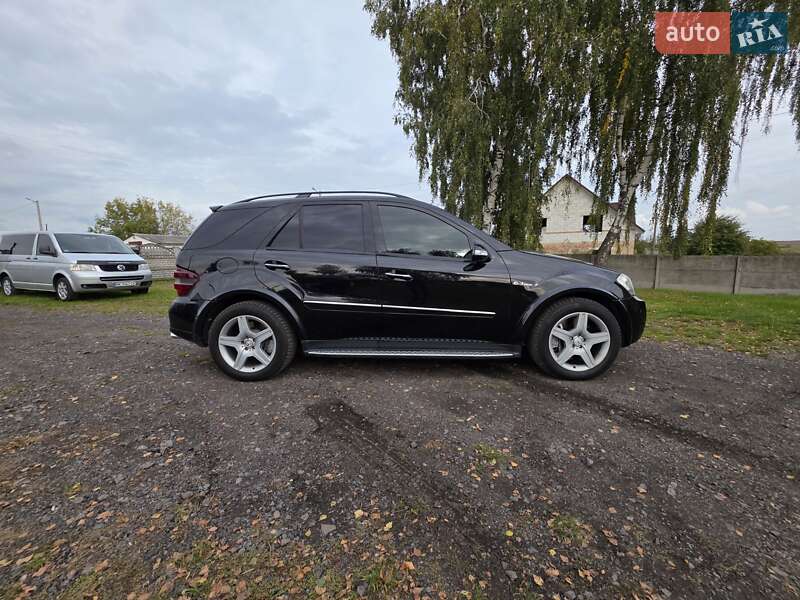 Внедорожник / Кроссовер Mercedes-Benz M-Class 2006 в Ровно
