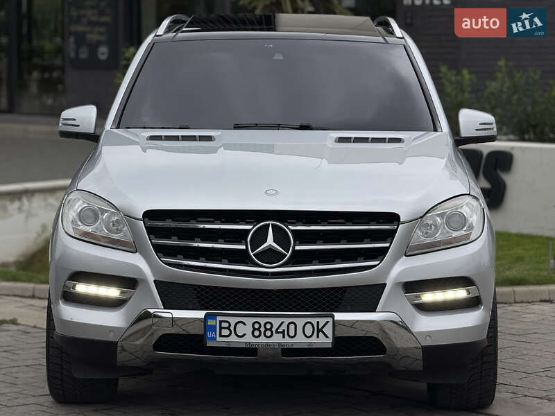 Внедорожник / Кроссовер Mercedes-Benz M-Class 2011 в Ужгороде фото 5 Внедорожник / Кроссовер Mercedes-Benz M-Class 2011 в Ужгороде