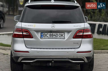 Позашляховик / Кросовер Mercedes-Benz M-Class 2011 в 
