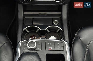 Позашляховик / Кросовер Mercedes-Benz M-Class 2011 в 