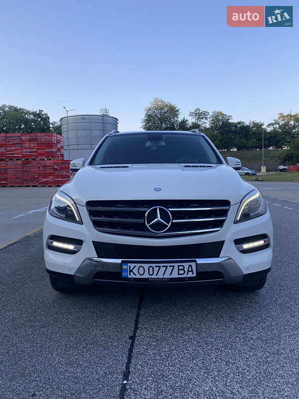 Внедорожник / Кроссовер Mercedes-Benz M-Class 2012 в Мукачево