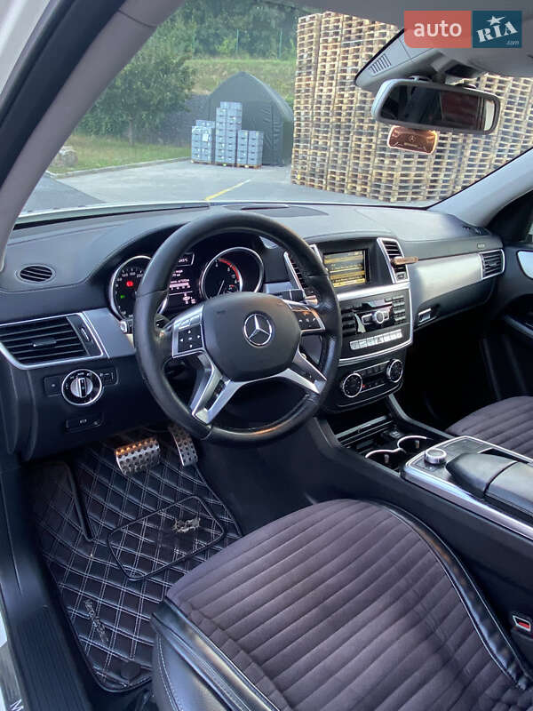 Внедорожник / Кроссовер Mercedes-Benz M-Class 2012 в Мукачево