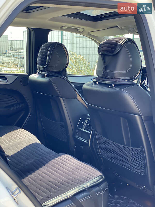 Внедорожник / Кроссовер Mercedes-Benz M-Class 2012 в Мукачево
