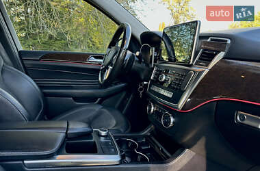 Позашляховик / Кросовер Mercedes-Benz M-Class 2012 в 
