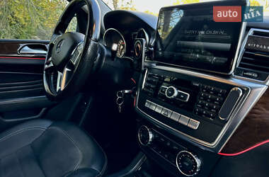 Позашляховик / Кросовер Mercedes-Benz M-Class 2012 в 