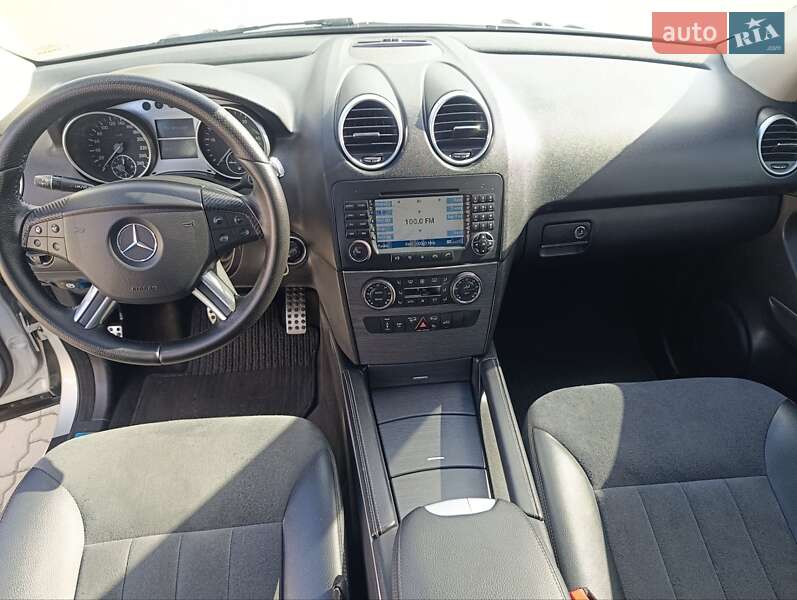 Позашляховик / Кросовер Mercedes-Benz M-Class 2005 в Чернівцях