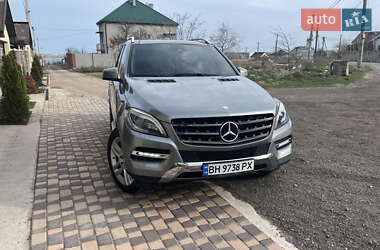 Внедорожник / Кроссовер Mercedes-Benz M-Class 2014 в Одессе