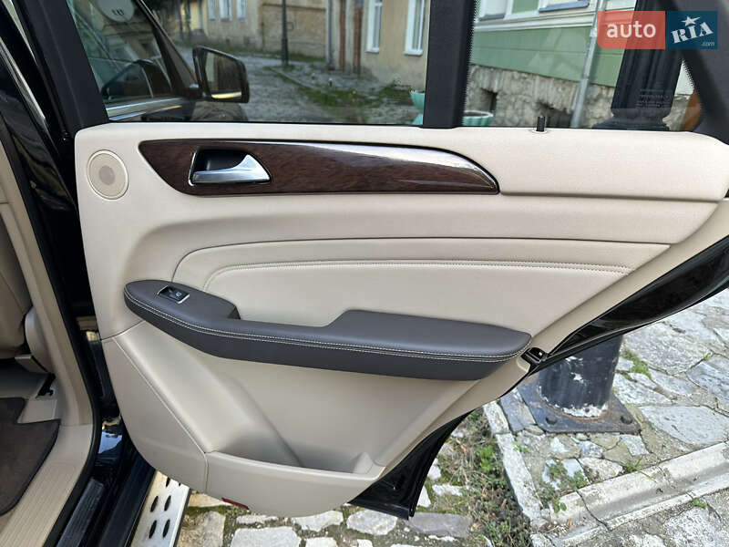 Позашляховик / Кросовер Mercedes-Benz M-Class 2012 в Кам'янець-Подільському фото 39 Позашляховик / Кросовер Mercedes-Benz M-Class 2012 в Кам'янець-Подільському