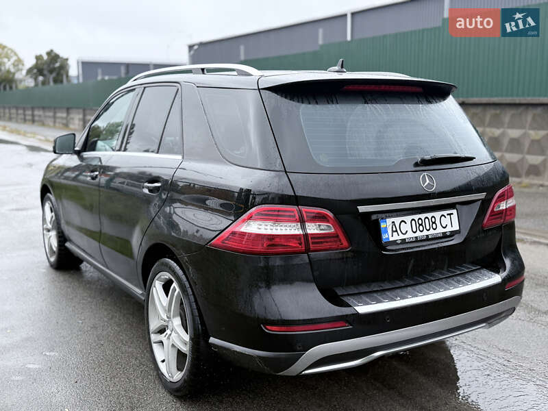 Позашляховик / Кросовер Mercedes-Benz M-Class 2013 в Києві
