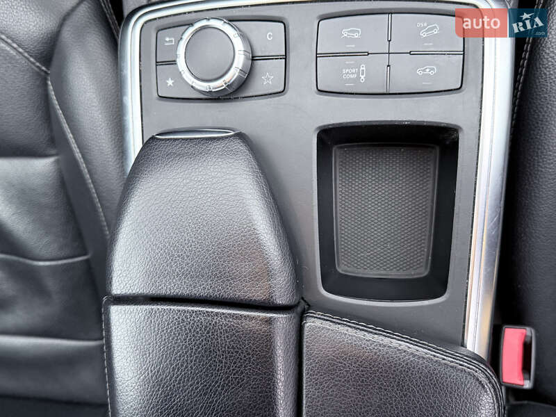 Позашляховик / Кросовер Mercedes-Benz M-Class 2013 в Києві