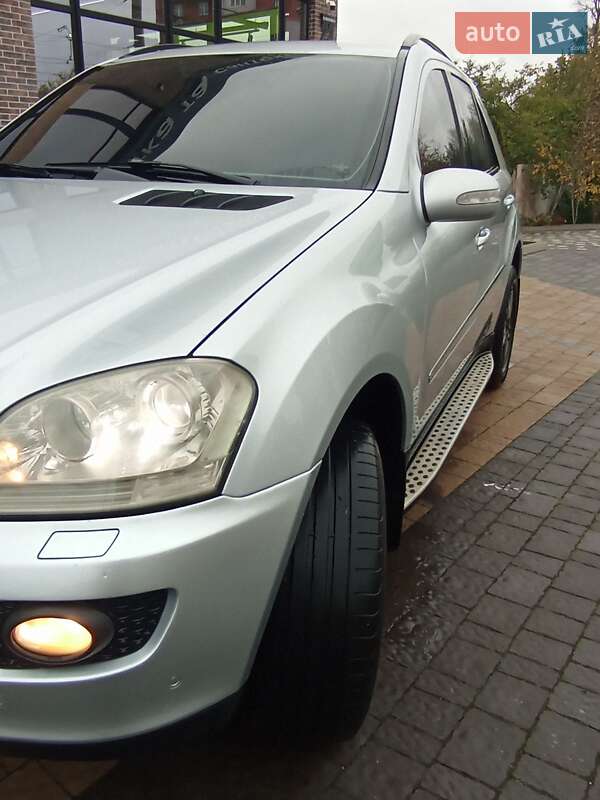 Внедорожник / Кроссовер Mercedes-Benz M-Class 2008 в Ивано-Франковске