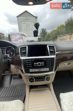 Внедорожник / Кроссовер Mercedes-Benz M-Class 2013 в 