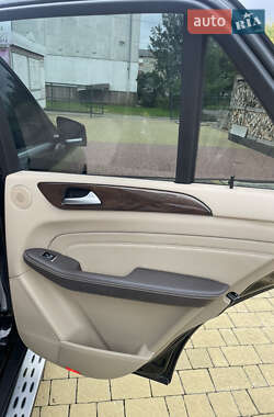 Внедорожник / Кроссовер Mercedes-Benz M-Class 2013 в 