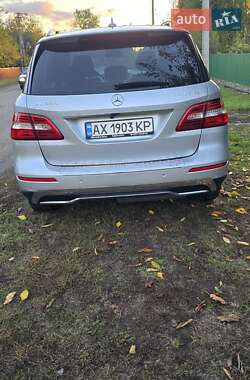 Внедорожник / Кроссовер Mercedes-Benz M-Class 2012 в 