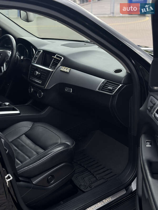 Позашляховик / Кросовер Mercedes-Benz M-Class 2012 в Дубні фото 6 Позашляховик / Кросовер Mercedes-Benz M-Class 2012 в Дубні