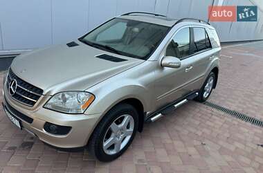 Позашляховик / Кросовер Mercedes-Benz M-Class 2007 в 