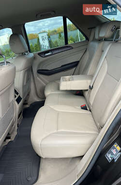 Позашляховик / Кросовер Mercedes-Benz M-Class 2013 в 