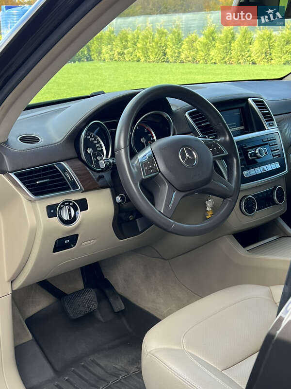 Позашляховик / Кросовер Mercedes-Benz M-Class 2013 в Вінниці