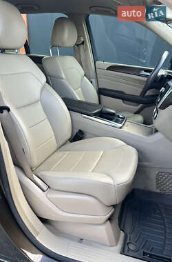 Позашляховик / Кросовер Mercedes-Benz M-Class 2013 в 