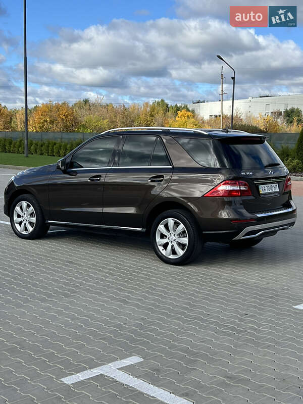Позашляховик / Кросовер Mercedes-Benz M-Class 2013 в Вінниці