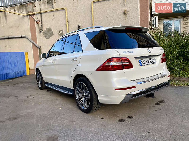 Внедорожник / Кроссовер Mercedes-Benz M-Class 2013 в Виннице