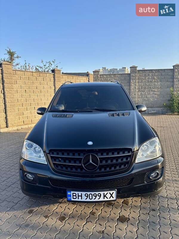 Mercedes-Benz M-Class 2008