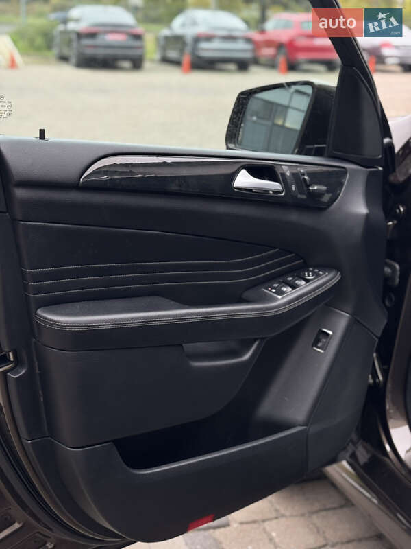Внедорожник / Кроссовер Mercedes-Benz M-Class 2013 в Луцке