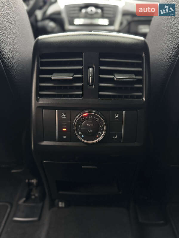 Внедорожник / Кроссовер Mercedes-Benz M-Class 2013 в Луцке