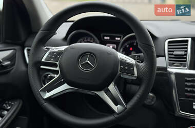 Внедорожник / Кроссовер Mercedes-Benz M-Class 2013 в 