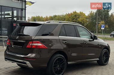 Внедорожник / Кроссовер Mercedes-Benz M-Class 2013 в 