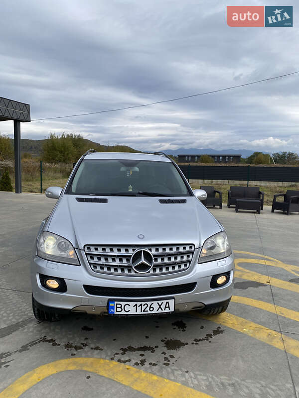 Позашляховик / Кросовер Mercedes-Benz M-Class 2007 в Тячеві