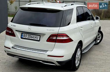 Внедорожник / Кроссовер Mercedes-Benz M-Class 2012 в 