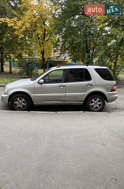 Внедорожник / Кроссовер Mercedes-Benz M-Class 2002 в 